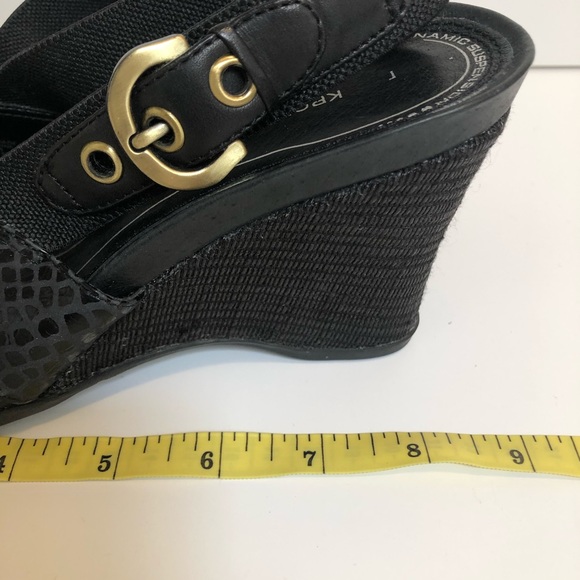 Rockport Black Sandals with Buckle EUC - Picture 8 of 10